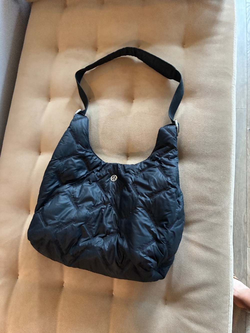 Lululemon tote